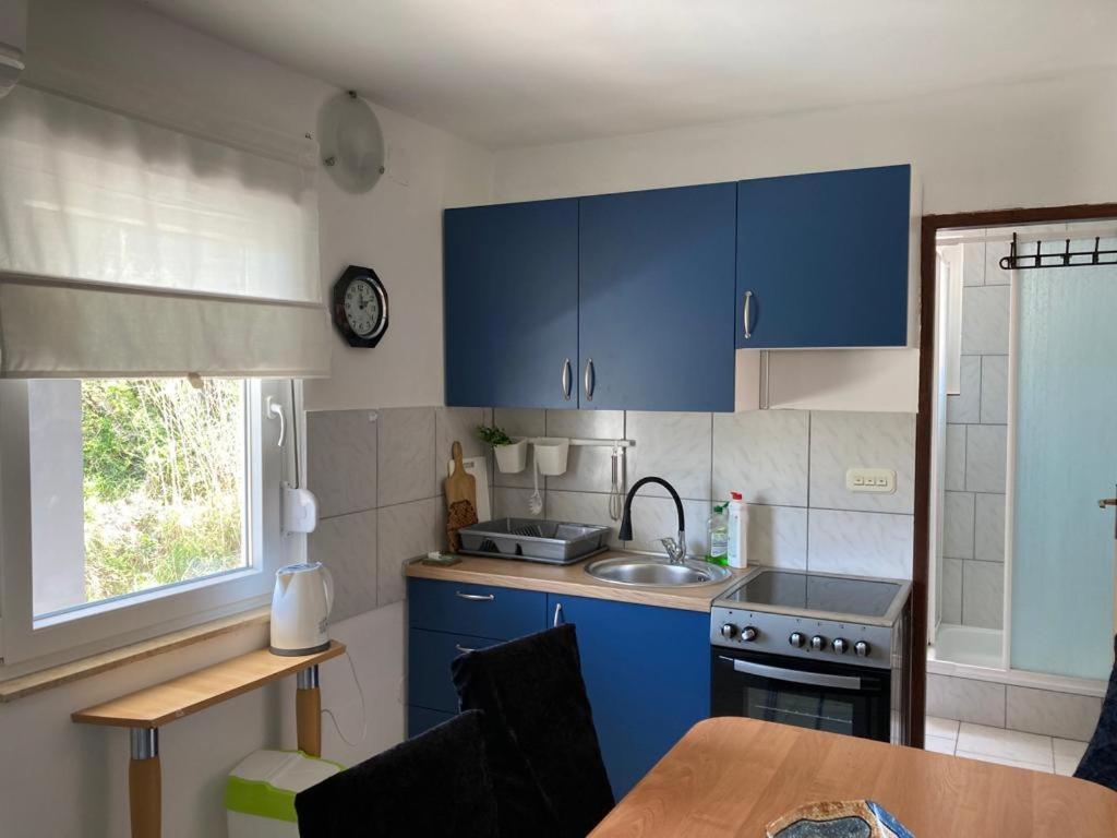 Apartmani Fijan Паг Екстериор снимка