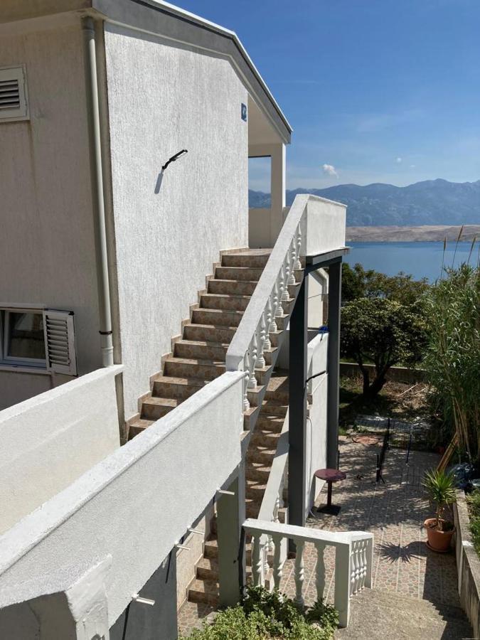 Apartmani Fijan Паг Екстериор снимка