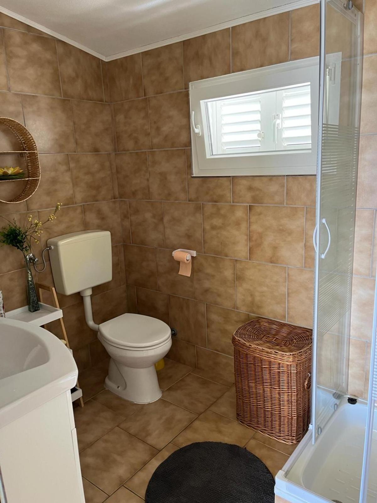 Apartmani Fijan Паг Екстериор снимка